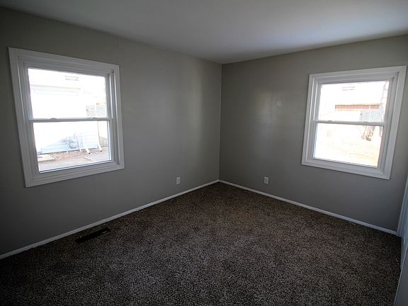 4th image of 1112 Alder Dr