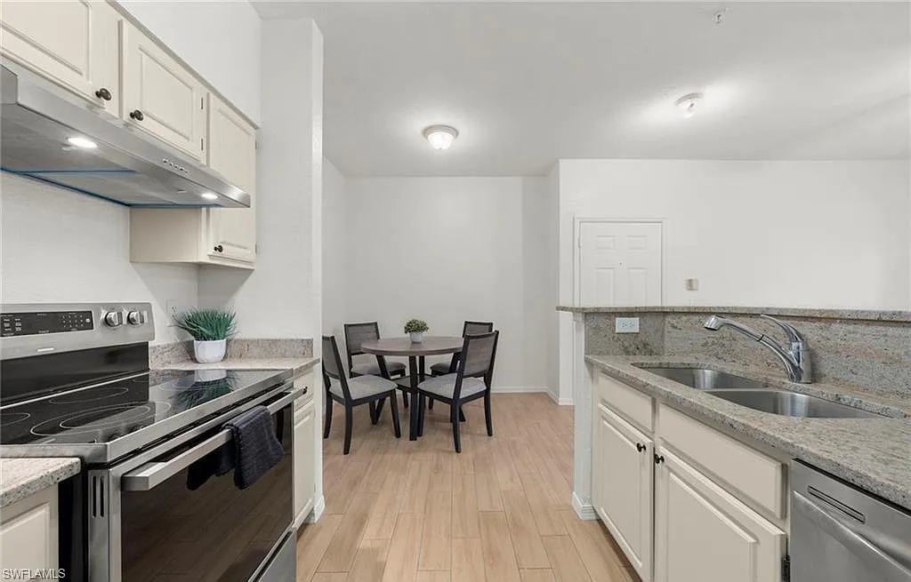 1 bed, 1.0 bath, 557 sqft, $1,550 — Photo 3
