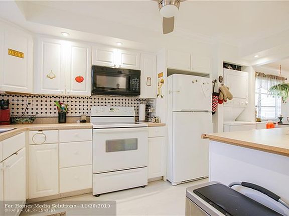2nd image of 6100 NW 44th St APT 101