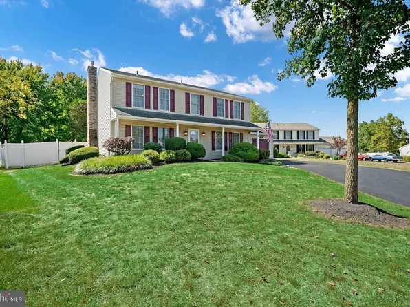 2290 Bradley Way, Pottstown, PA 19464