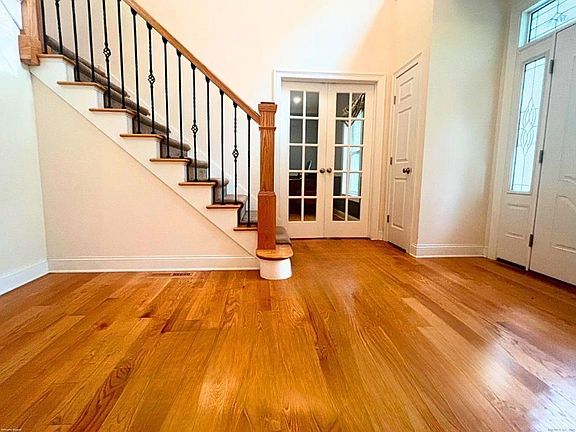 5th image of 664 Sport Hill Road