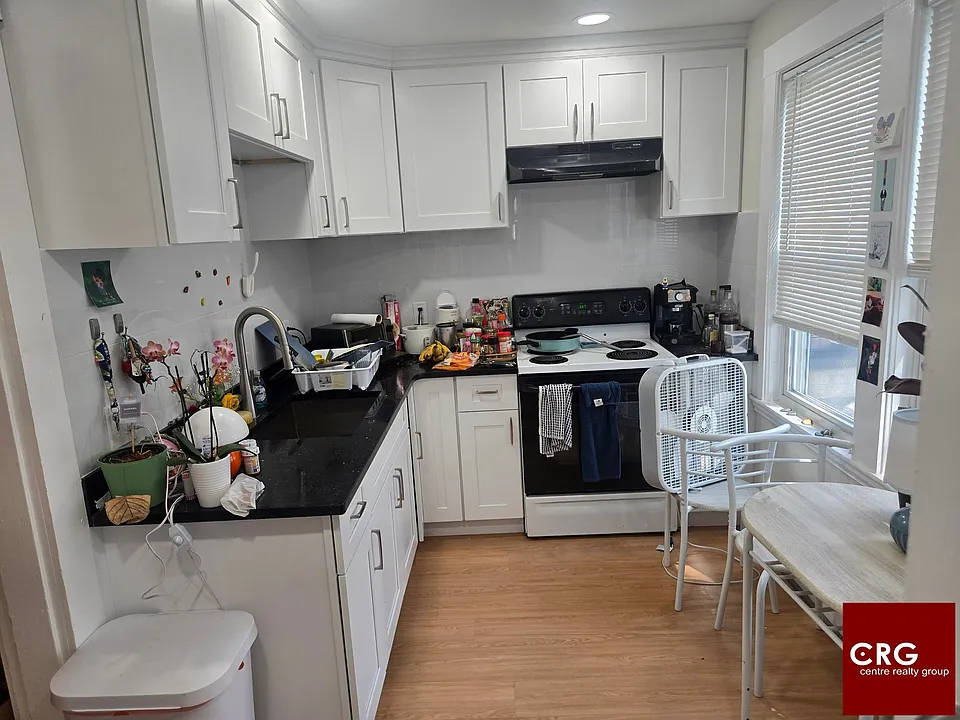 144 School St #1L
