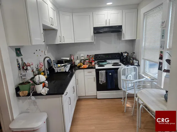 144 School St APT 1L, Waltham, MA 02451