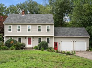 29 Chipper Hill Rd, Northbridge, MA 01534