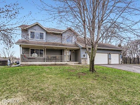 3rd image of 15340R Dewberry Ct