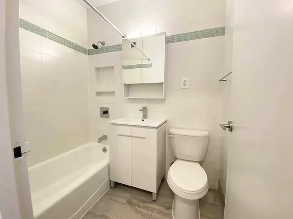 2269 Adam Clayton Powell Boulevard image 8 of 11