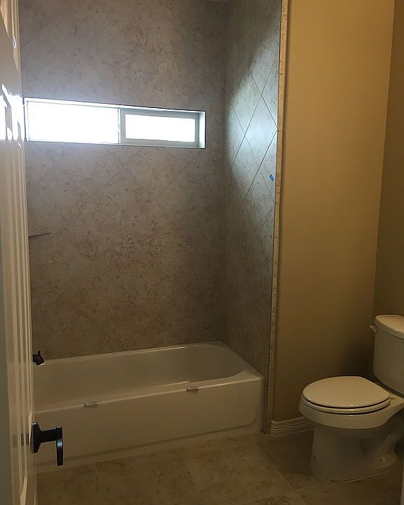 1st image of 2825 Shadow Woods Ct