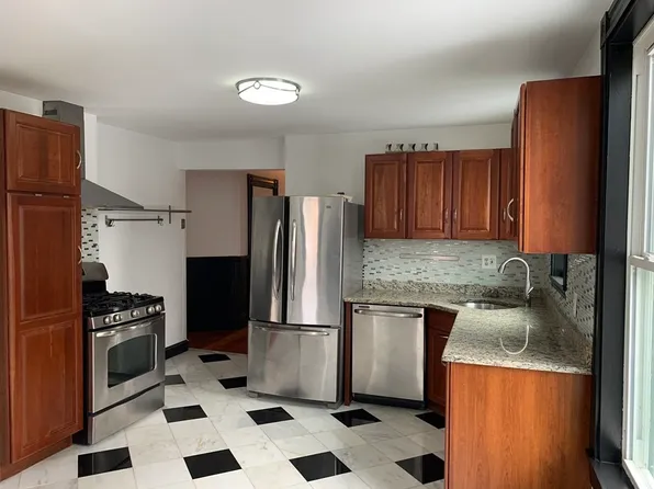 3 E 5th St #5, Boston, MA 02127