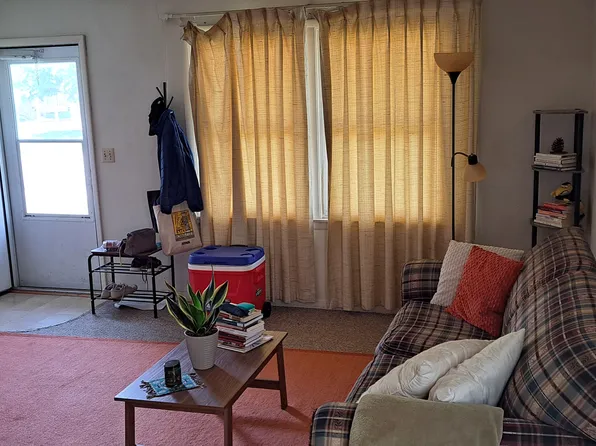 425 Bowery St, Iowa City, IA