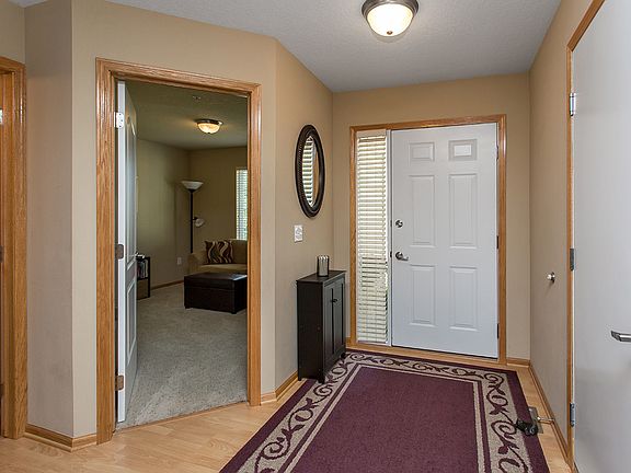 3rd image of 6053 Bradford Ln