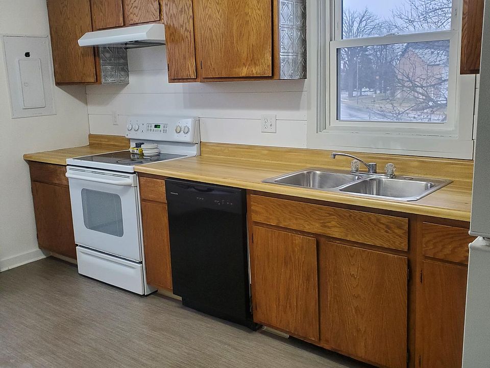 1st image of 222 Lima Ave #222