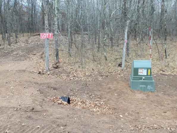 7 Canute Creek Trl, Grantsburg, WI 54840