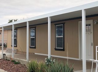 1425 Cordova Dr, Hemet, CA 92543