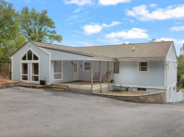 7 Belmont Dr, Staunton, VA 24401