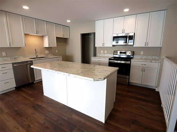 3rd image of 2260 Calle Vista Dr