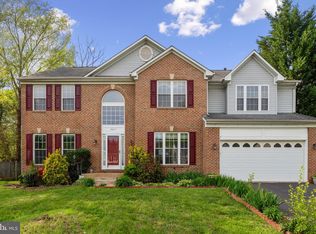 9307 S Whitt Dr, Manassas Park, VA