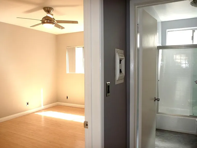 1527 Princeton St #2 — Photo 21