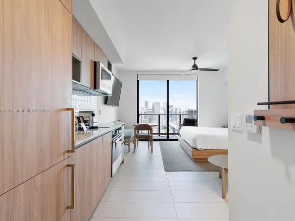 159 NE 6th St #3806, Miami, FL 33132