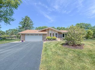 21660 Mayrose Blvd, Brookfield, WI 53045