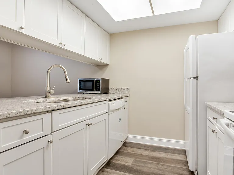 3109 W Horatio St #28 — Photo 11