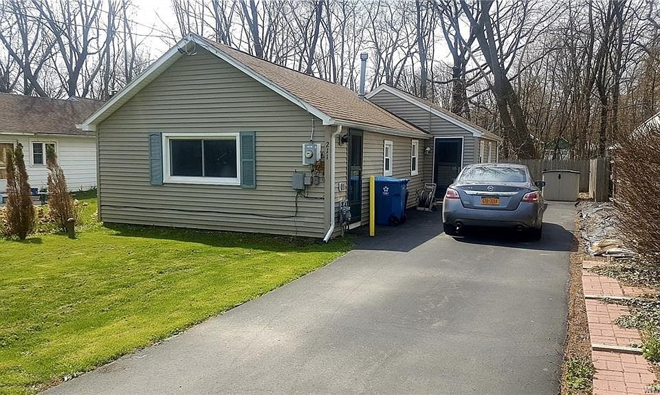 1st image of 211 Kennedy Ave