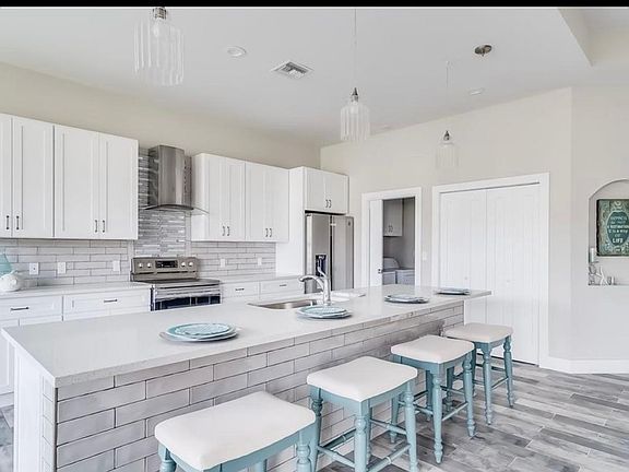 5th image of 3033 Royal Oaks Ct #3033