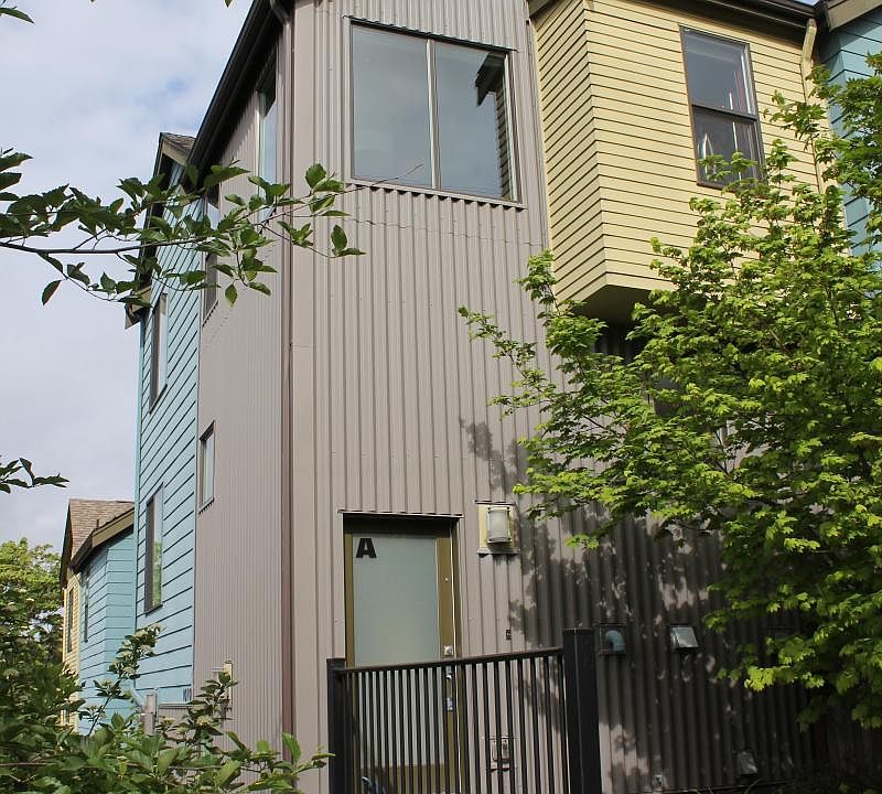 1st image of 10701 Greenwood Ave N