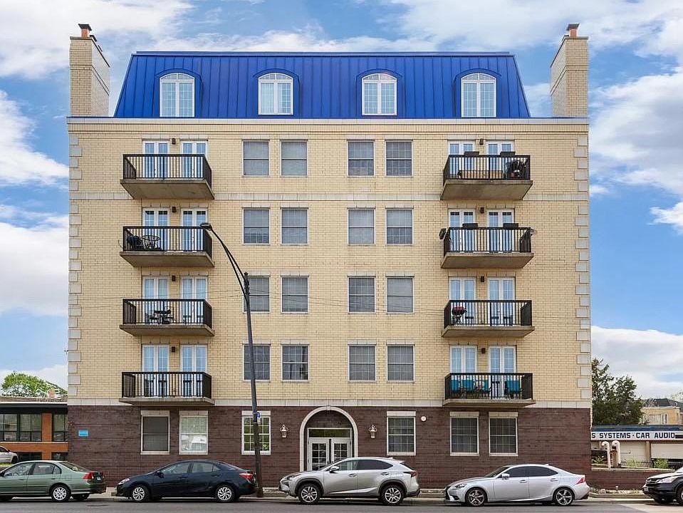 1st image of 5978 N Lincoln Ave