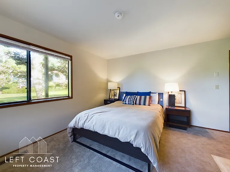 132 Salishan Dr — Photo 69