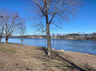 380 Connie Beth Ln, Savannah, TN 38372