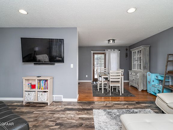 5th image of 538 Terrace Dr