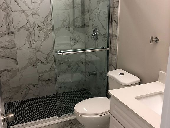4th image of 76 Saint Grace Ct