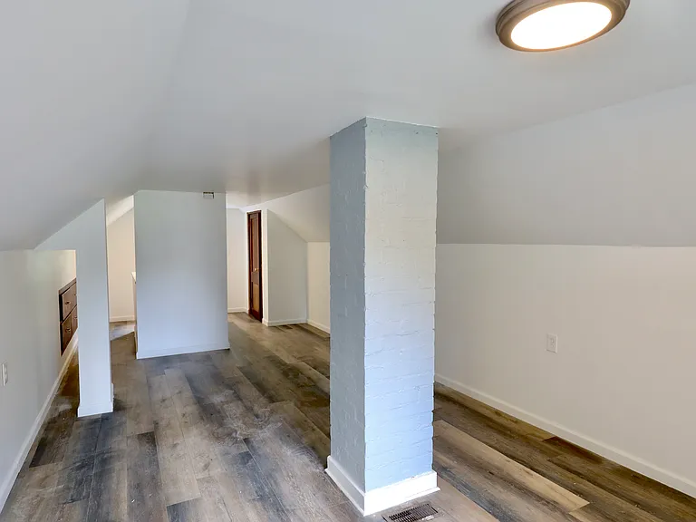 1217 Tioga Ave — Photo 5