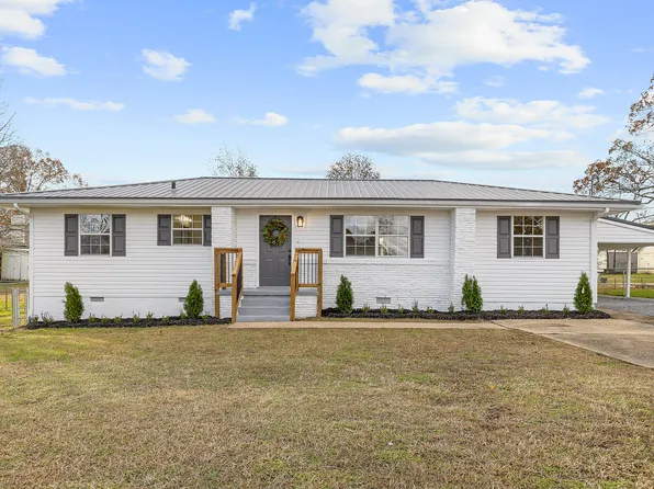 8 Walker Ave, Fort Oglethorpe, GA 30742