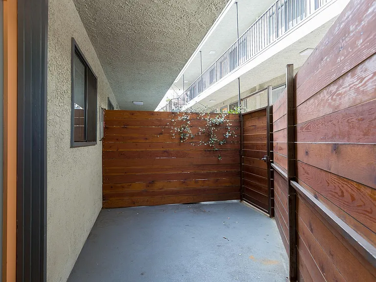 6208 Arroyo Glen St #6 — Photo 17