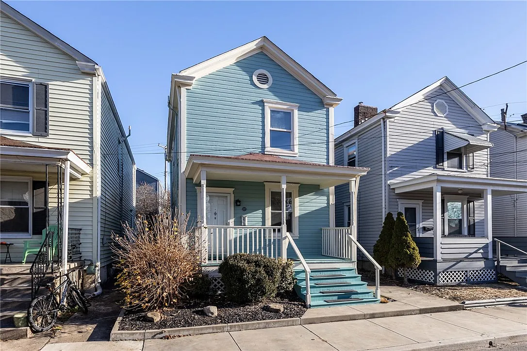 327 Elizabeth St photo 1