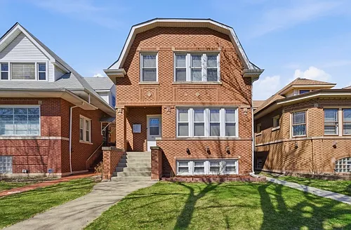 5418 W School St Photo 1