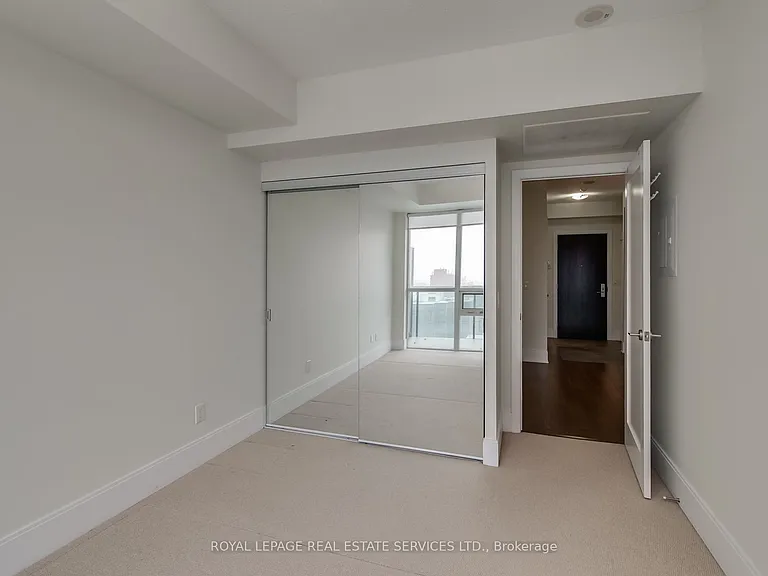 25 Broadway Ave #1408 — Photo 17