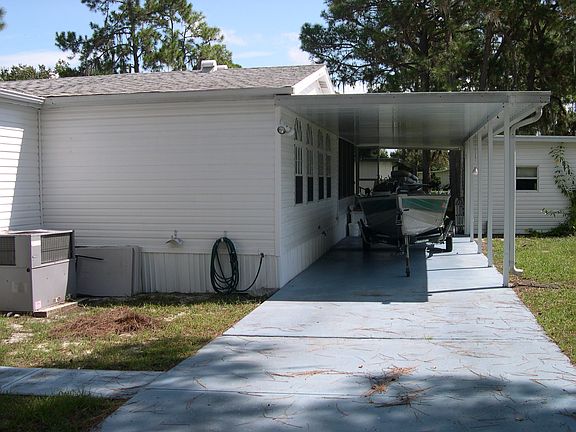 2nd image of 210 Bangkok Island Ln