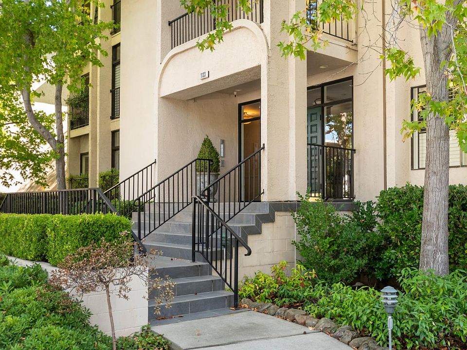 1st image of 1133 Douglas Ave APT 202