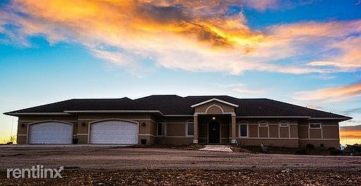 1st image of 18055 Outlook Ct