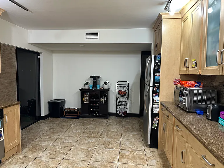 15832 Stonetower St — Photo 5