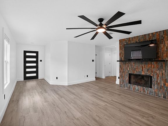 5th image of 3911 Haleys Way