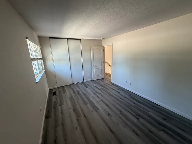 1177 Norwegian Ave #13 — Photo 20