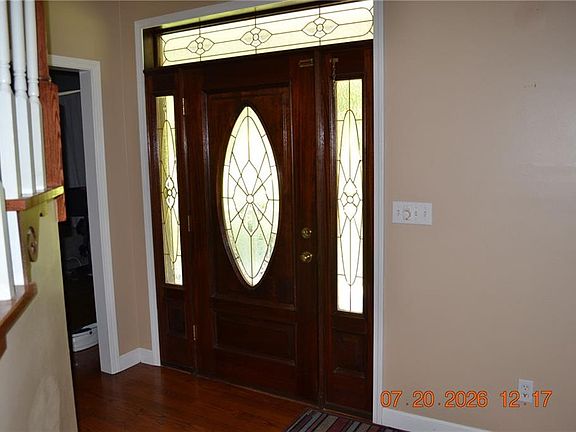 4th image of 408 Gatewood Rd