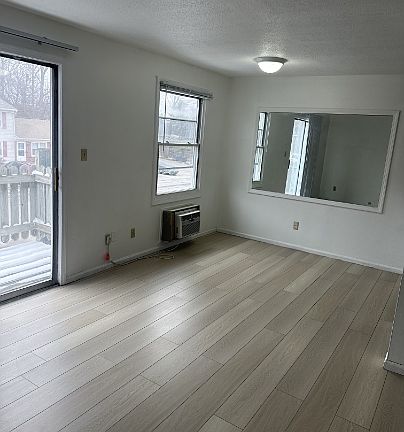 4th image of 5271 Eastwick Dr #5337