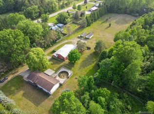 1519 Colwood Rd, Caro, MI 48723