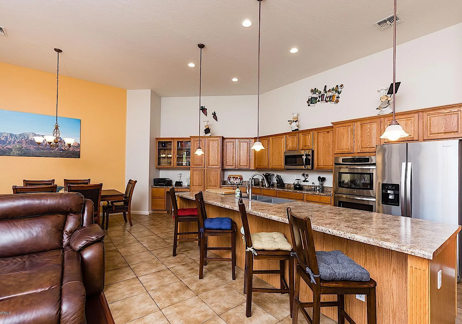 4 bed, 3.0 bath, 2894 sqft, $4,500 — Photo 3