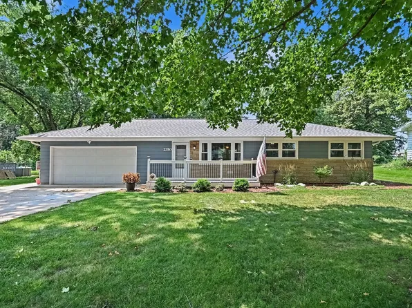 2350 Nan St, Aurora, IL 60502