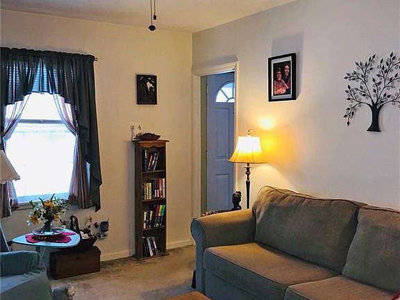 5th image of 1620 Russet Ave